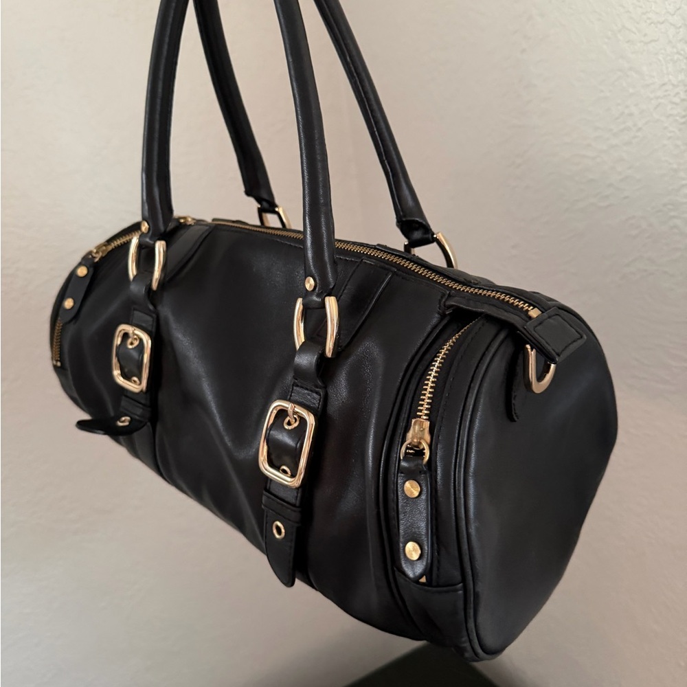 Elegant 100% Leather Black Handbag - Picture 3 of 8